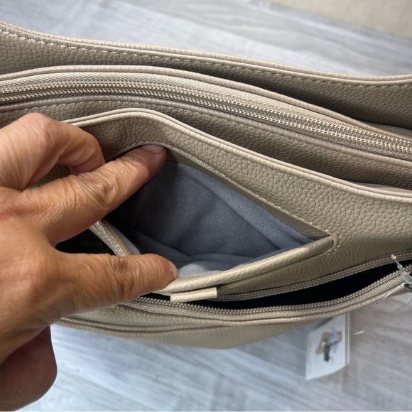 Lug Cable Car Classic Vegan Leather Shoulder Crossbody Messenger RIFD Bag Cream - Picture 7 of 16